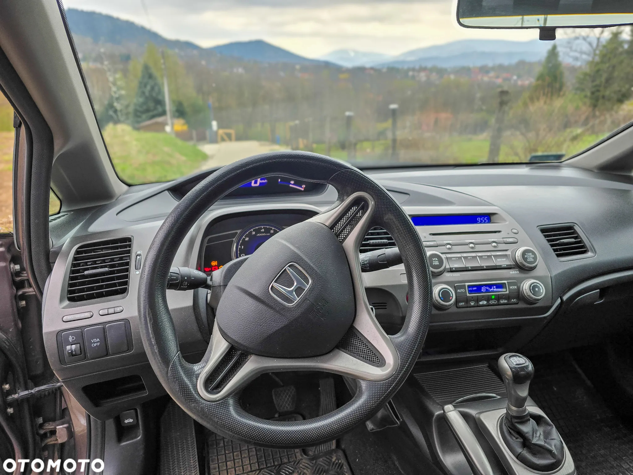 Honda Civic 1.8 Executive - 3