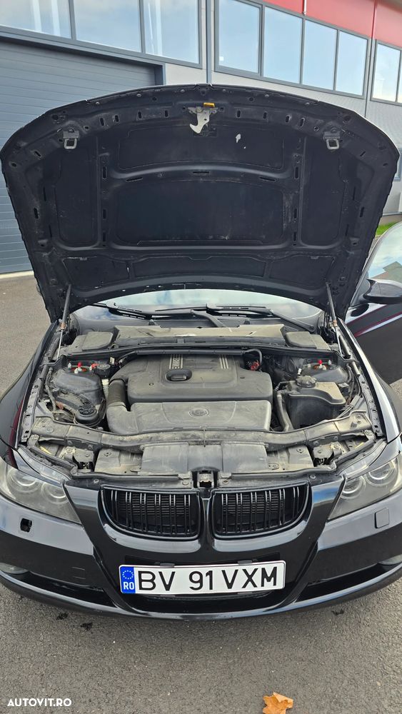BMW Seria 3 320d - 12