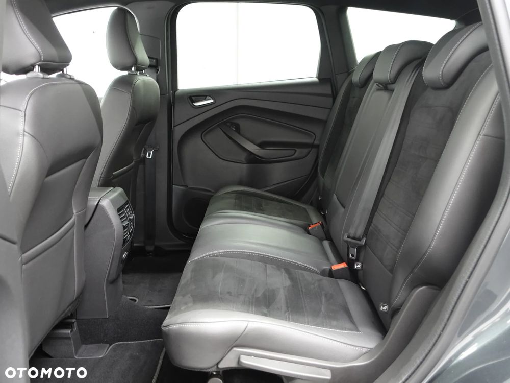 Ford Kuga 2.0 TDCi AWD ST-Line - 23