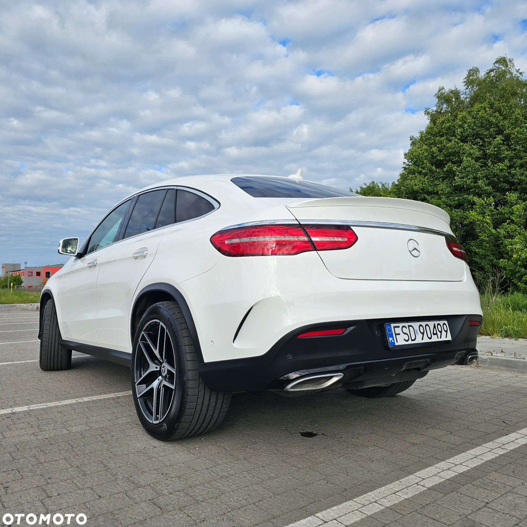 Mercedes-Benz GLE 350 d 4-Matic - 11