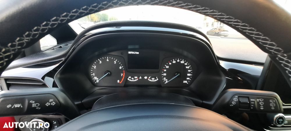 Ford Fiesta 1.0 EcoBoost Titanium - 9