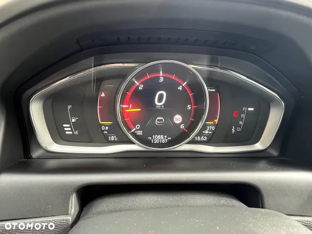 Volvo XC 60 - 6