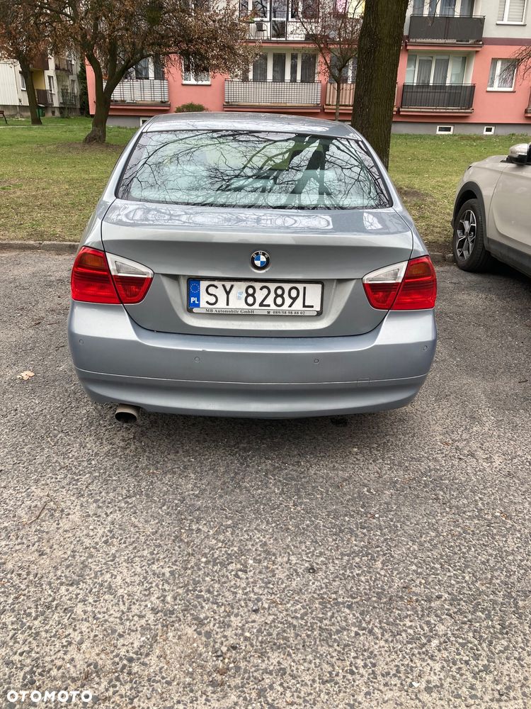 BMW Seria 3 320i - 3