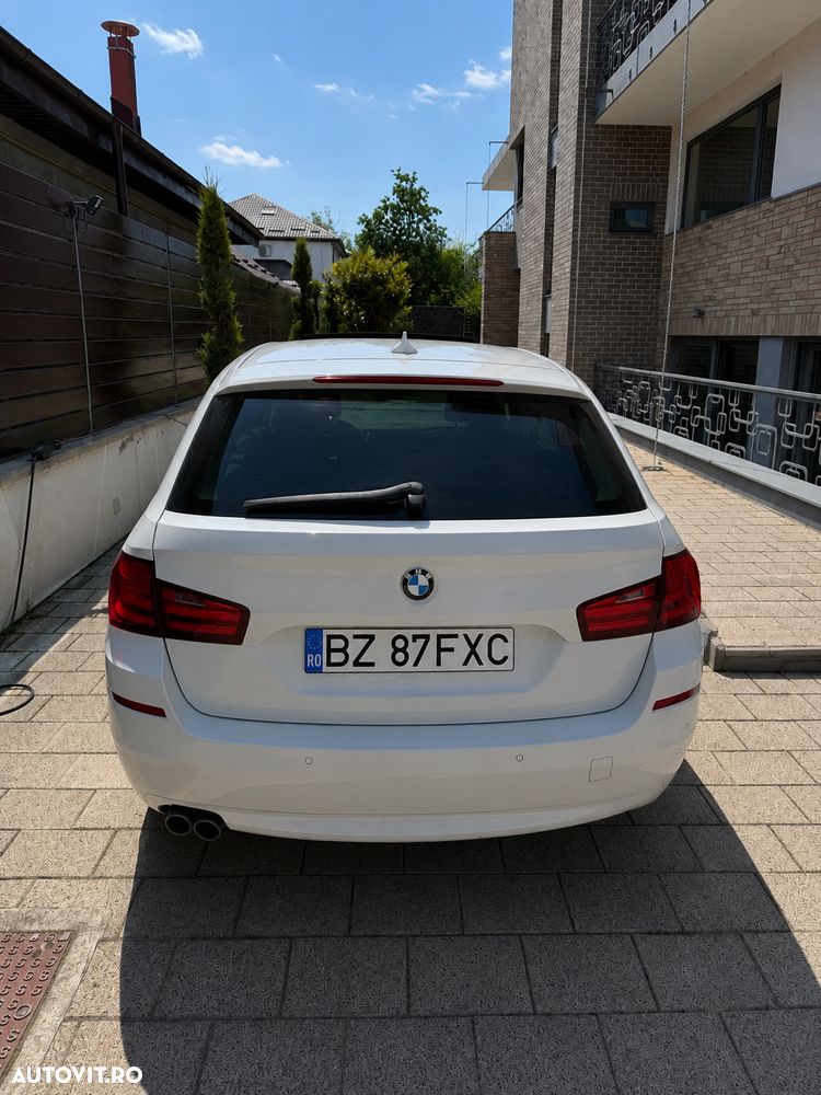 BMW Seria 5 520d Aut. Modern Line - 14