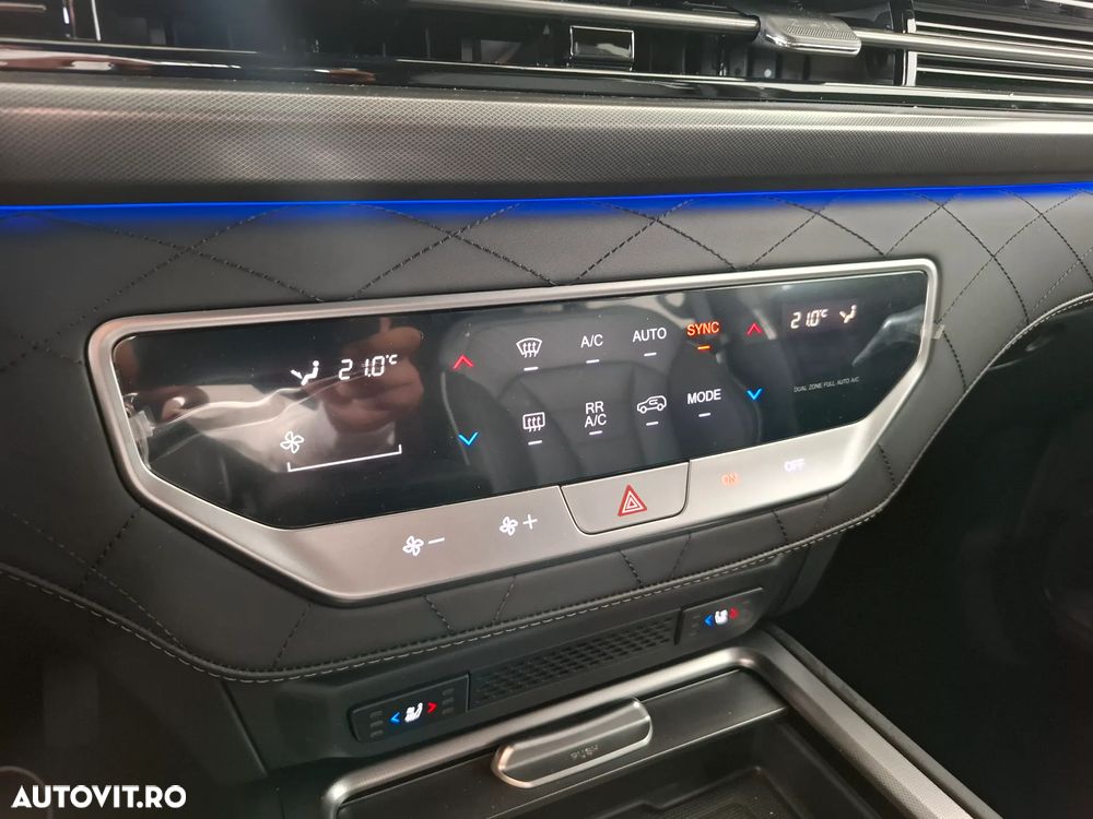 KG Mobility Rexton - 11