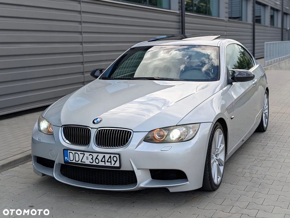 BMW Seria 3 325i M Sport Edition - 9