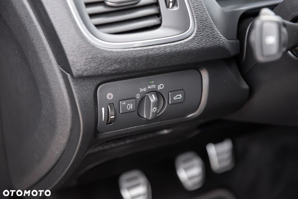 Volvo V40 D2 RDesign - 17