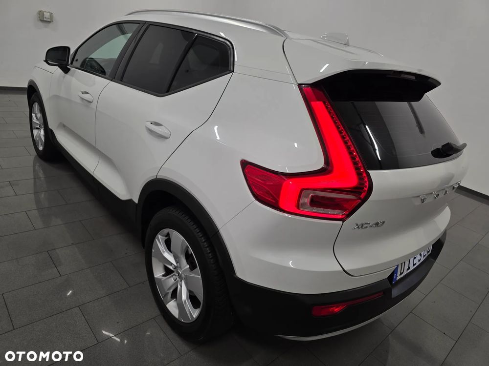 Volvo XC 40 D3 SCR R-Design - 5