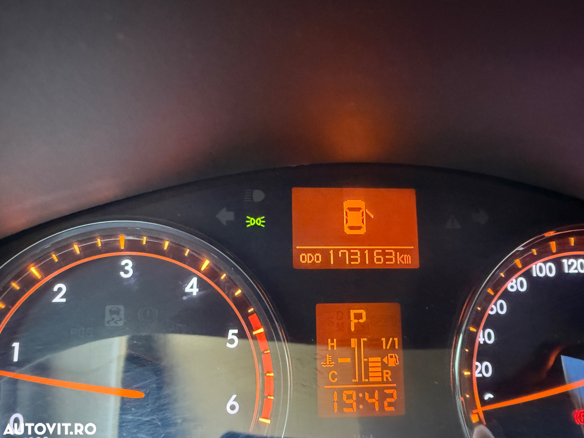 Toyota Avensis 2.2 D-CAT Aut Elegance - 9