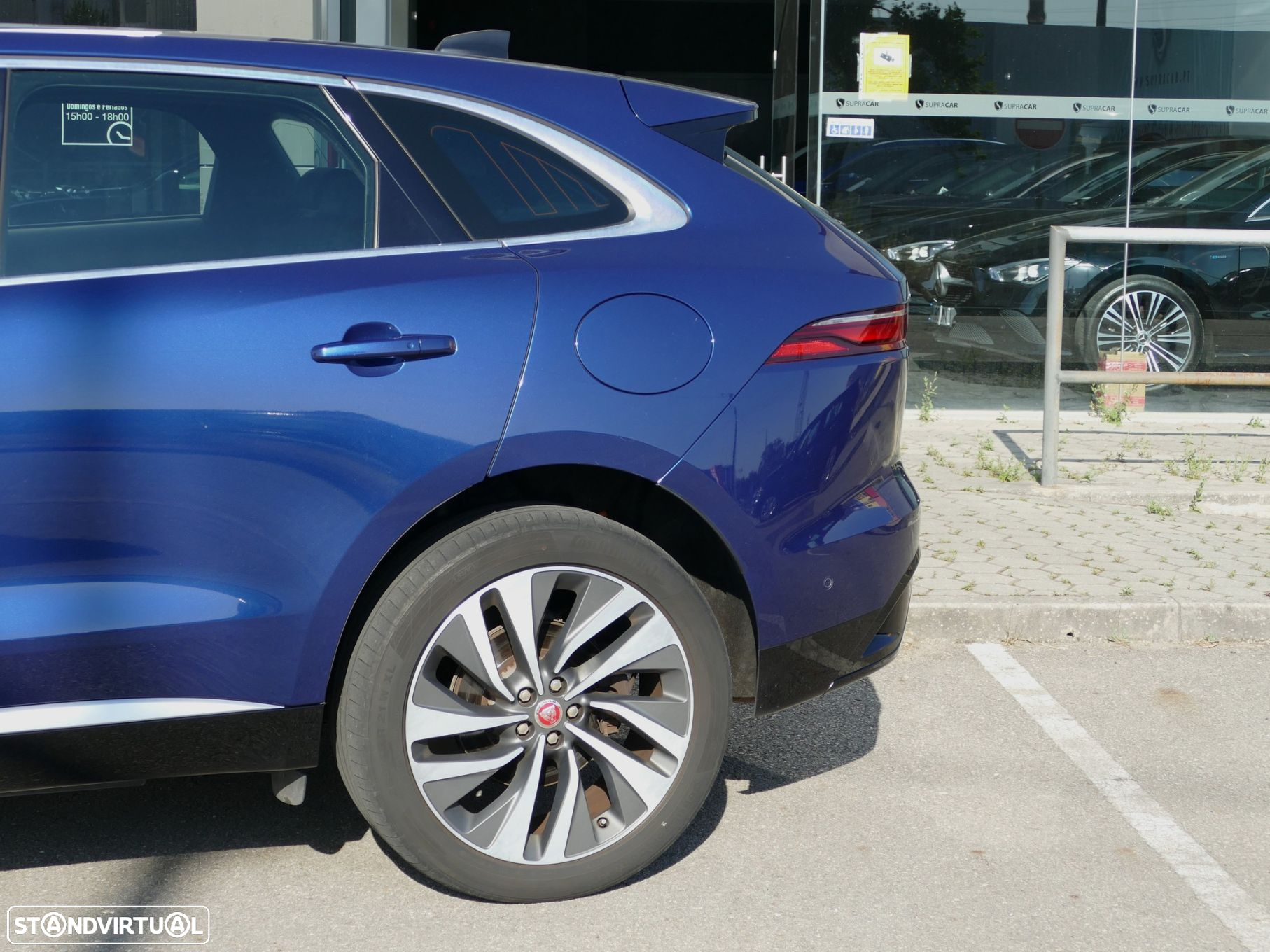 Jaguar F-Pace 2.0 P400e AWD - 5
