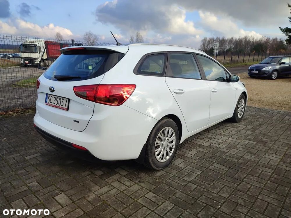 Kia Ceed 1.6 CRDi M - 6