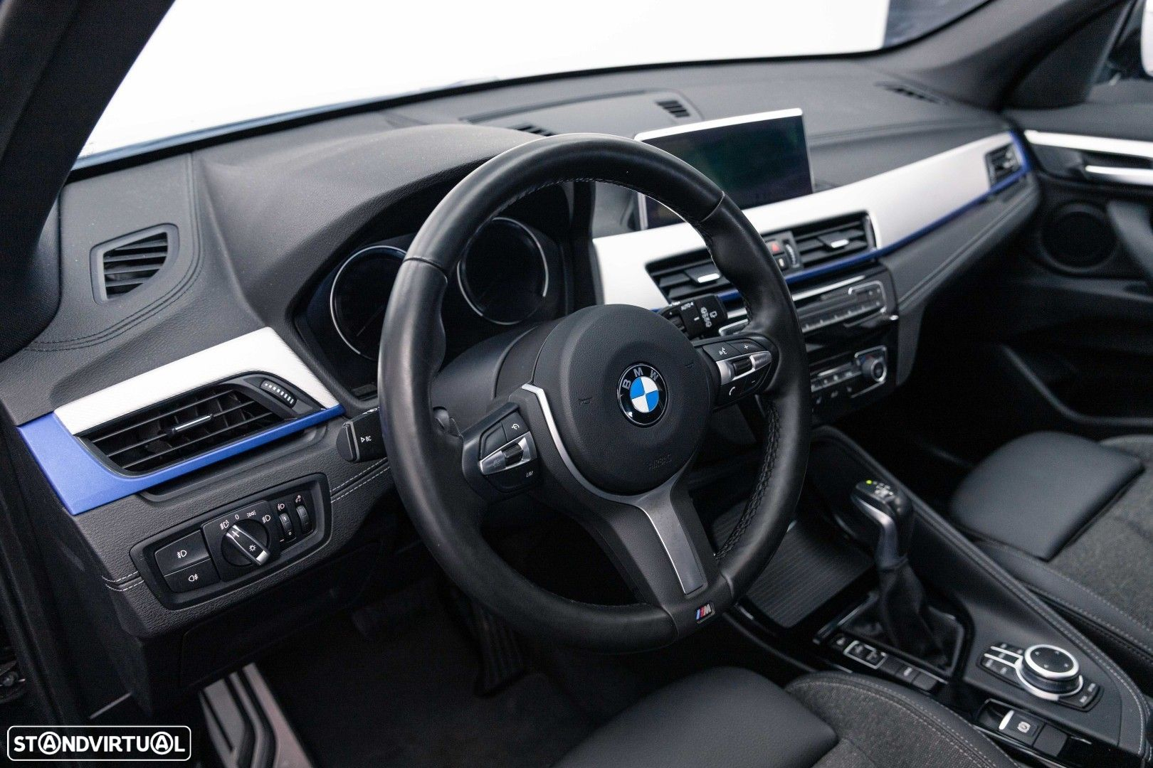 BMW X1 25 e xDrive Pack M - 9