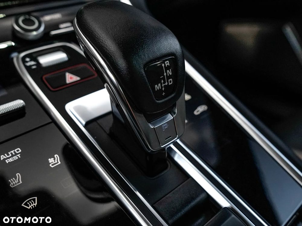 Porsche Panamera Turbo - 15