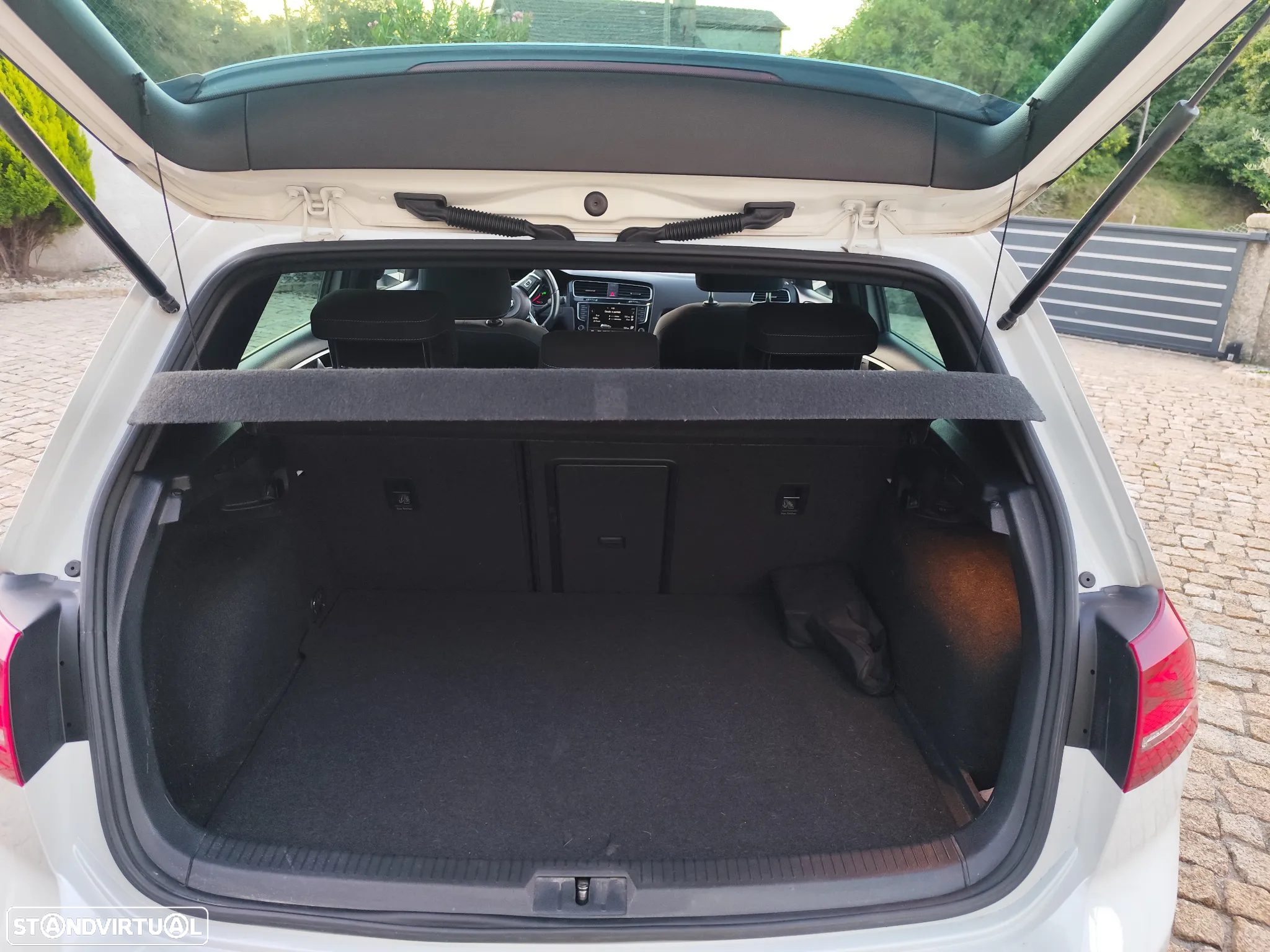 VW Golf 1.4 GTE Plug-in - 14