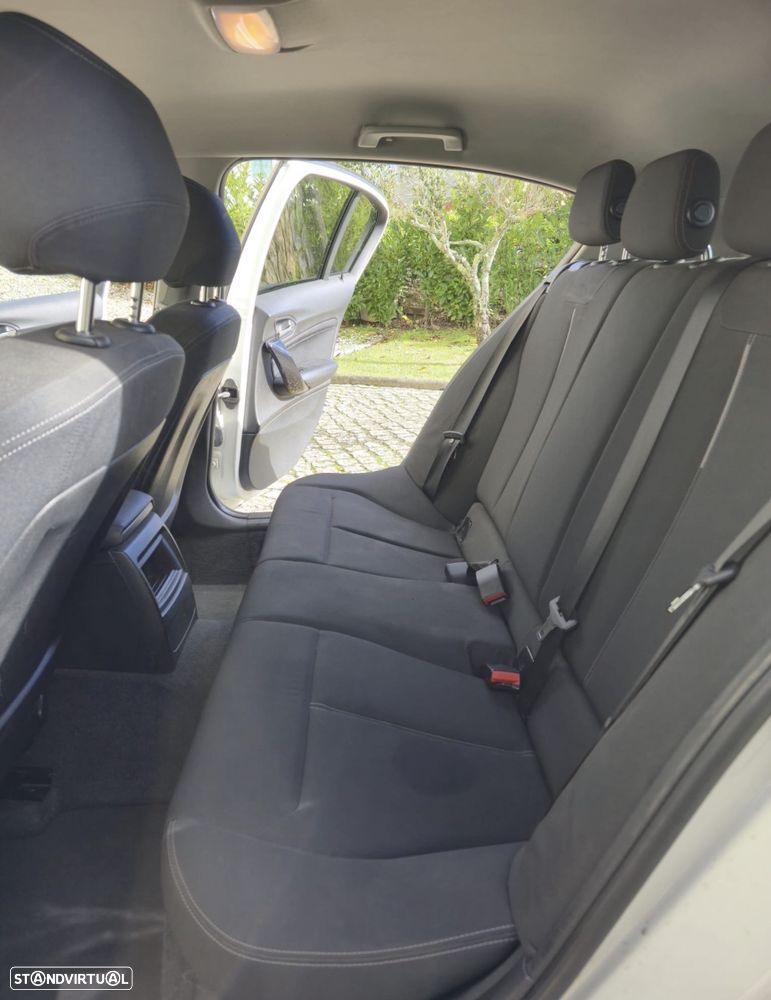 BMW 116 d EDynamics Line Sport - 6