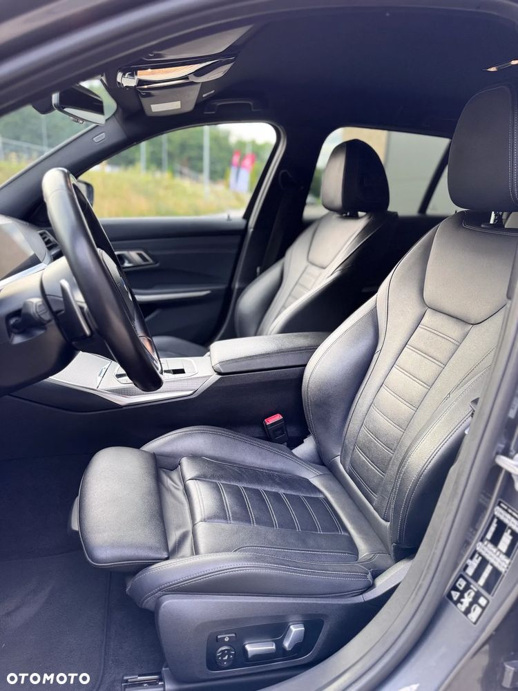 BMW Seria 3 320d xDrive MHEV M Sport sport - 12