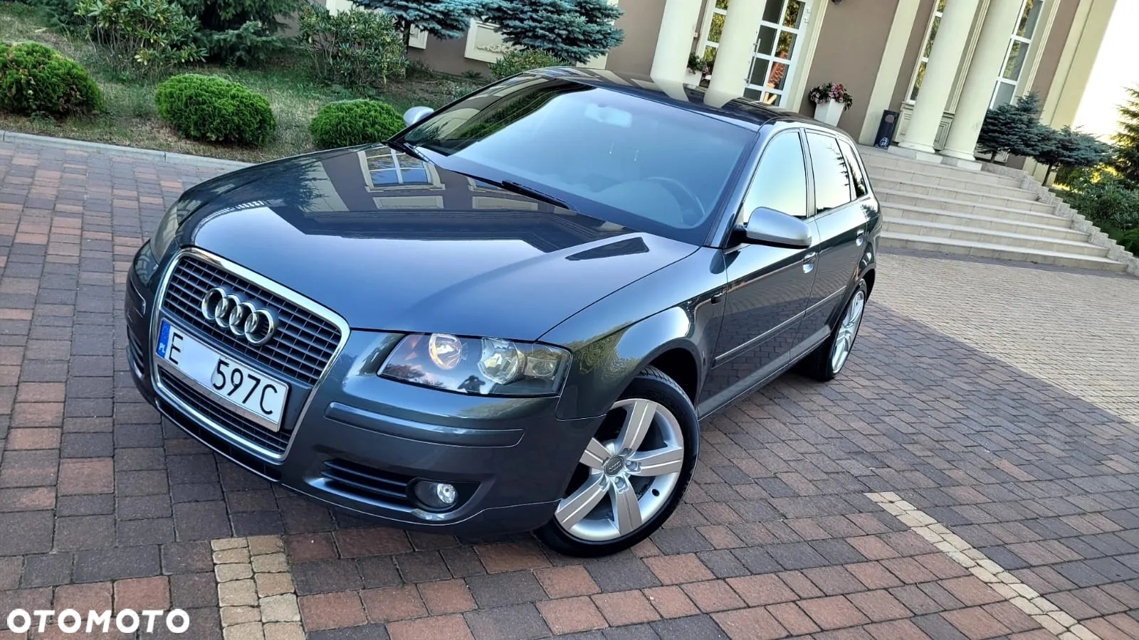 Audi A3 2.0 TDI Sportback DSG Ambiente - 24