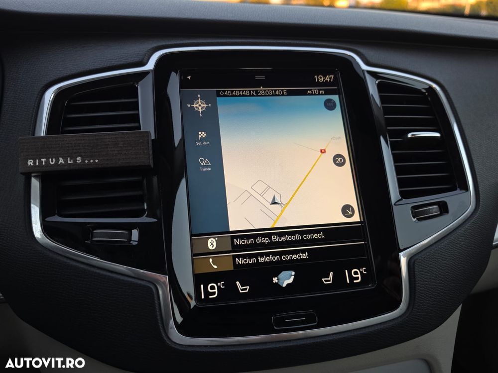 Volvo XC 90 T8 AWD Twin Engine Geartronic Momentum - 21