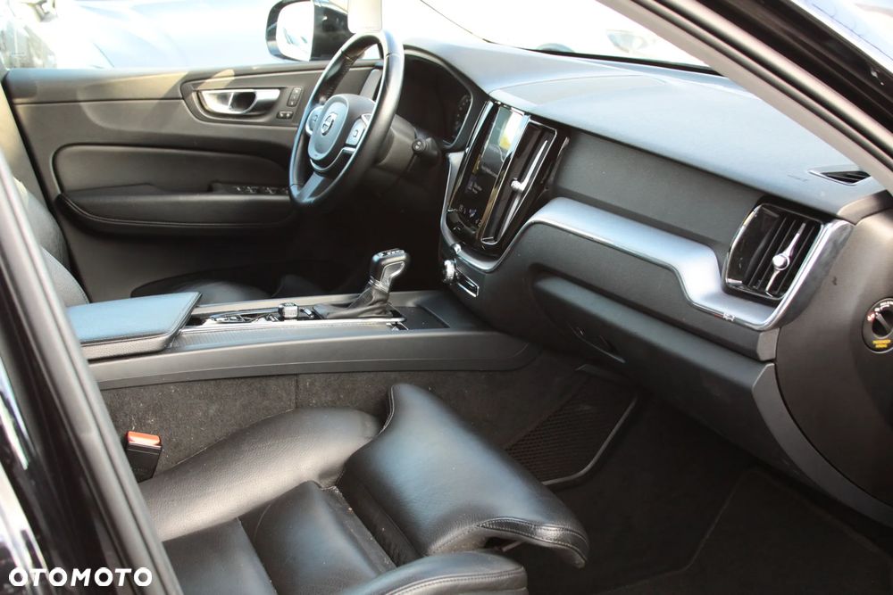Volvo XC 60 D4 Geartronic Momentum - 19