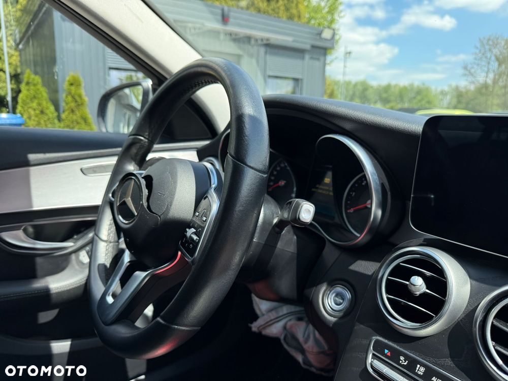 Mercedes-Benz Klasa C 180 d 9G-TRONIC - 16