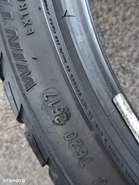 225/40/R18 92W  RSC Pirelli Winter Sotto Zero 3 - 9