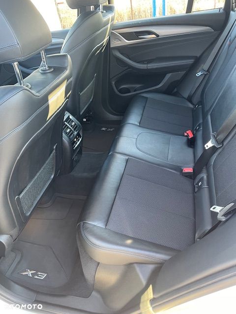 BMW X3 xDrive20i - 12