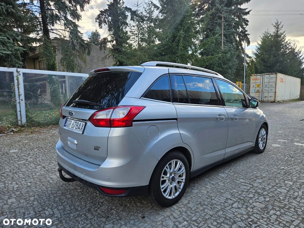 Ford Grand C-MAX - 8