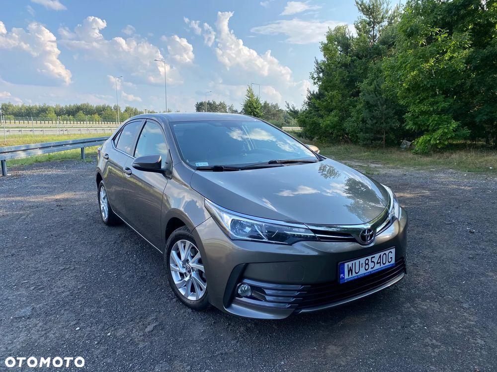 Toyota Corolla 1.6 Comfort - 9