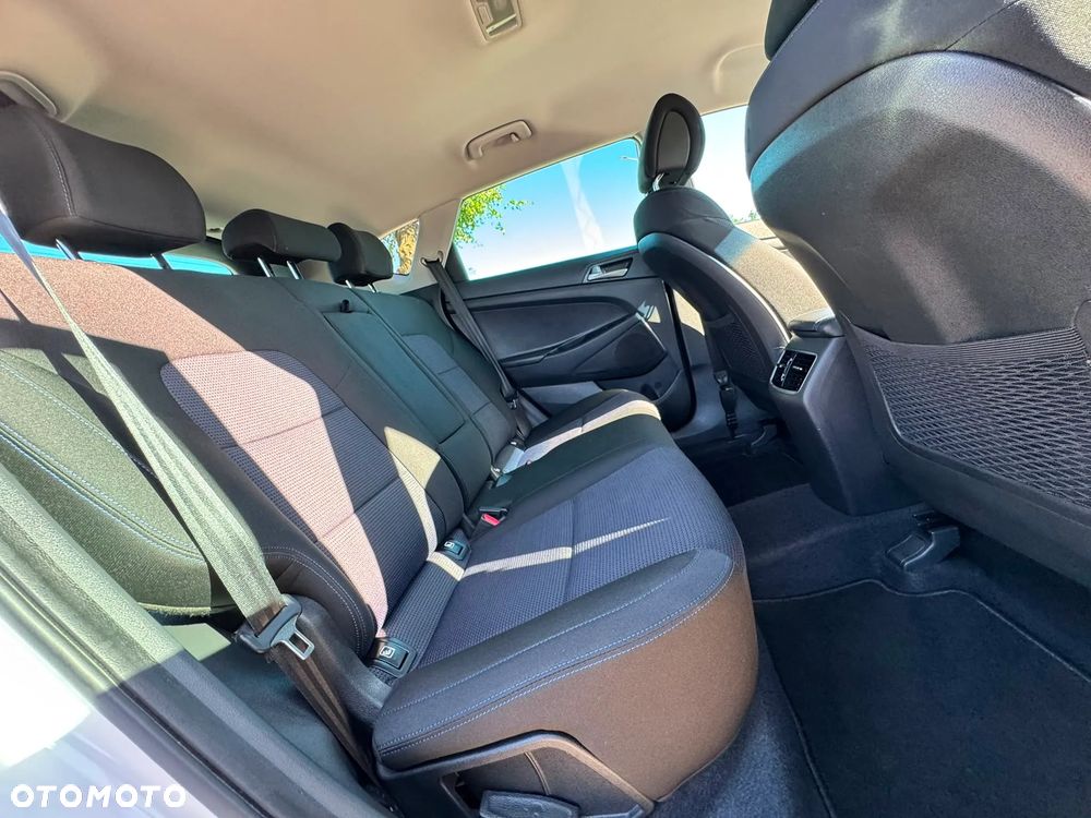 Hyundai Tucson 1.7 CRDI BlueDrive Comfort 2WD DCT - 26