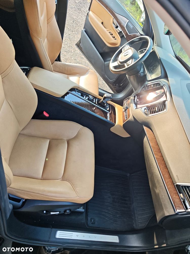 Volvo XC 90 T6 AWD Momentum - 10