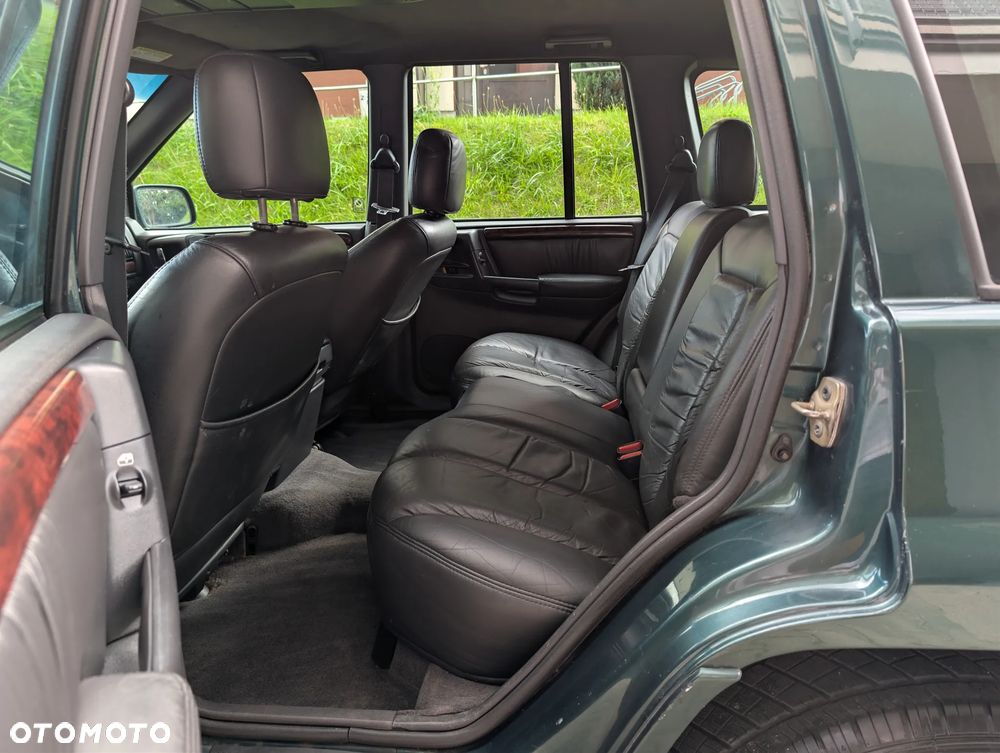 Jeep Grand Cherokee - 35