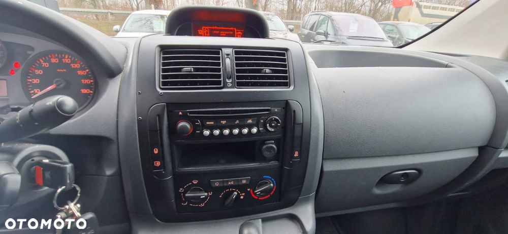 Peugeot Expert 2.0 Diesel LONG Boczne drzwi Elektryczne Szyby - 17