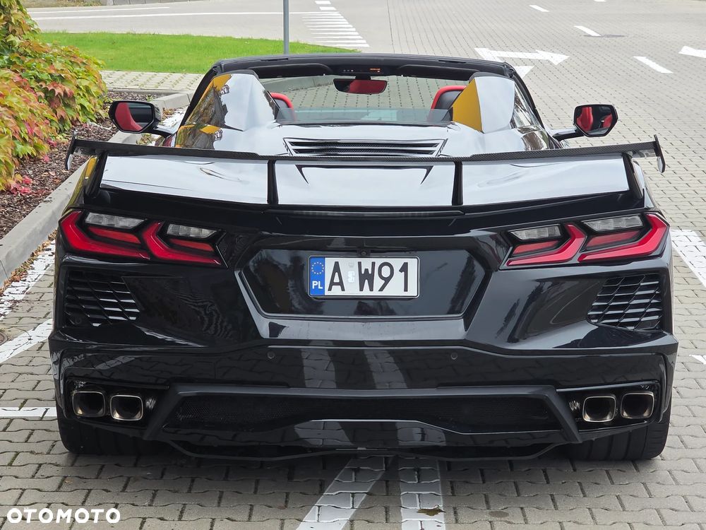 Chevrolet Corvette - 12