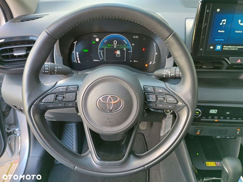 Toyota Yaris Hybrid 1.5 Style - 12