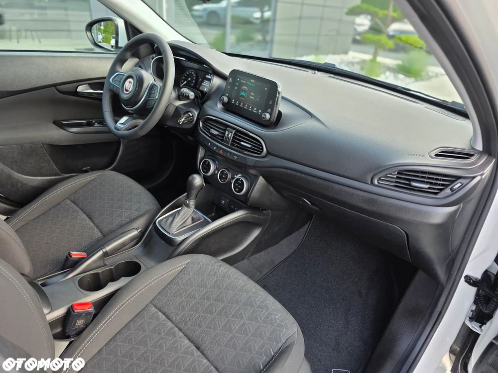 Fiat Tipo 1.5 Hybrid City Cross DCT - 39