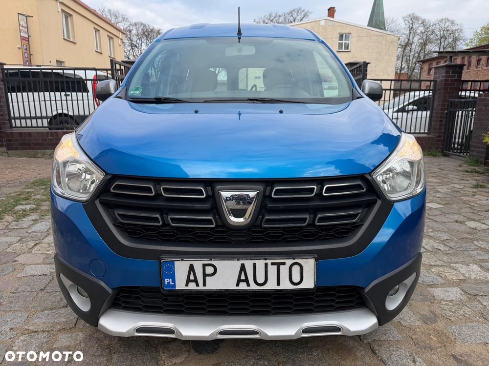 Dacia Dokker TCe 115 Stepway Celebration - 9