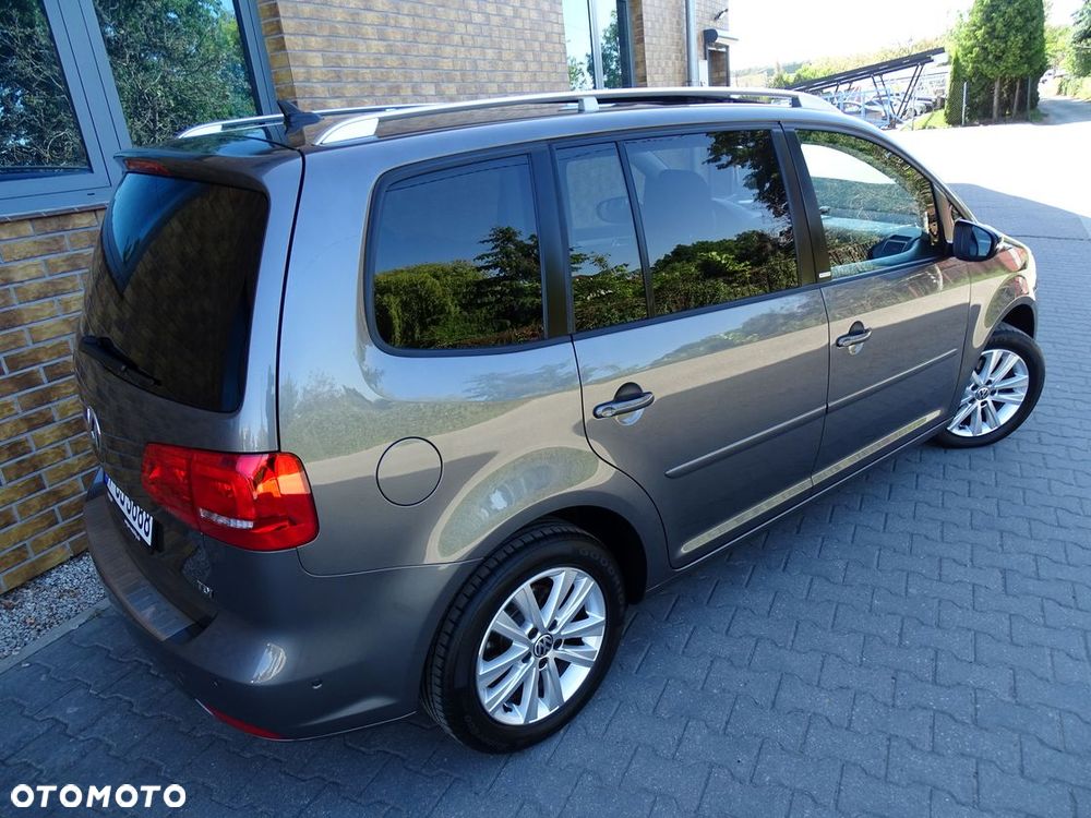 Volkswagen Touran 1.6 TDI DPF BlueMotion Technology DSG STYLE - 11