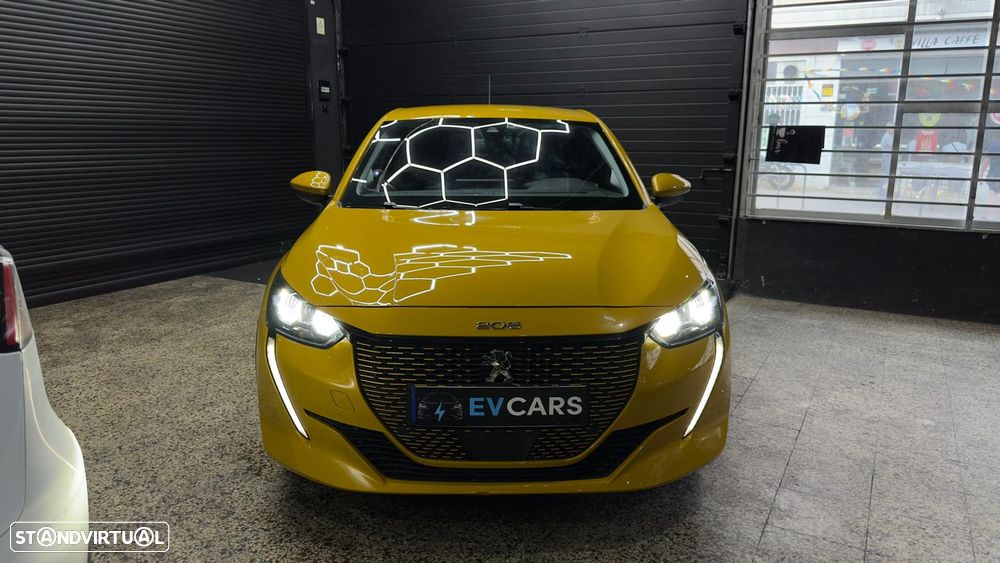 Peugeot e-208 Allure Pack - 3