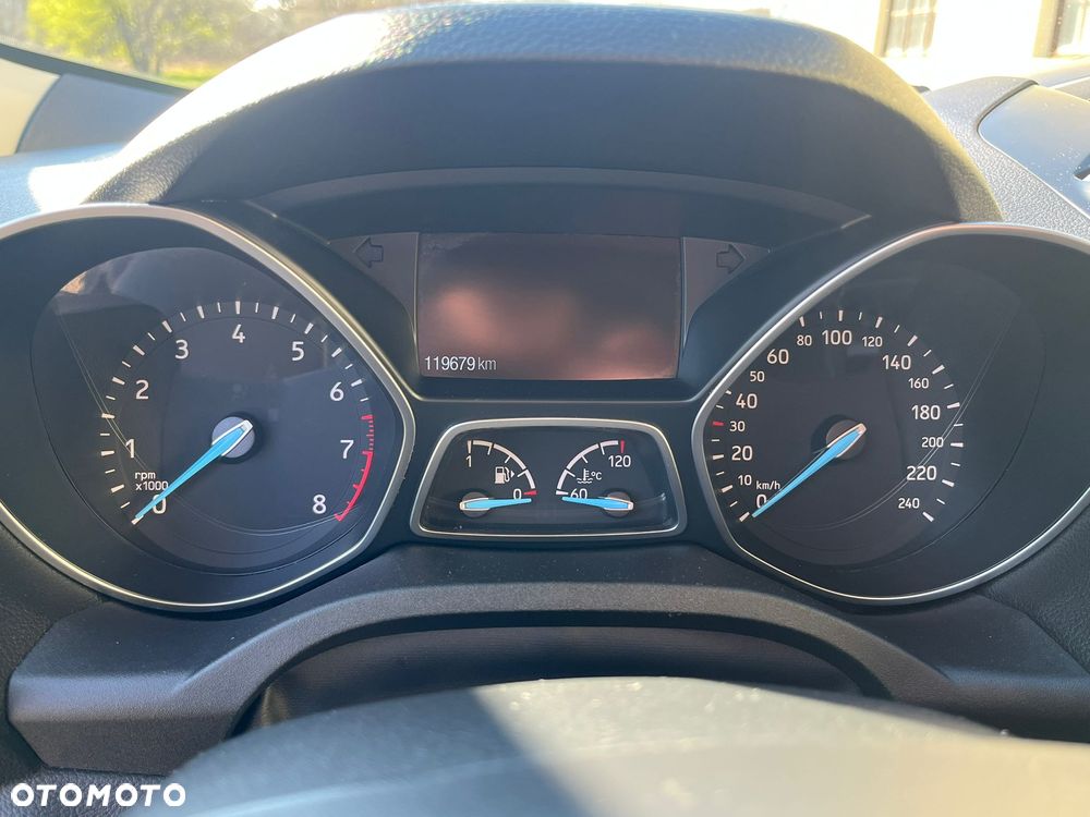 Ford Kuga - 8