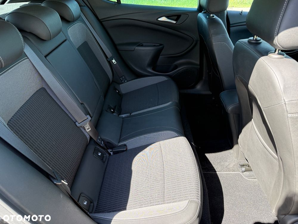 Opel Astra - 10