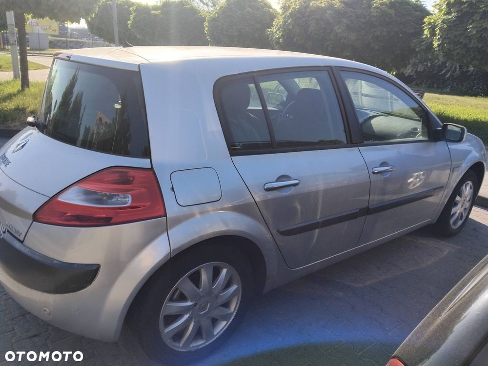 Renault Megane 1.5 dCi Dynamique - 2