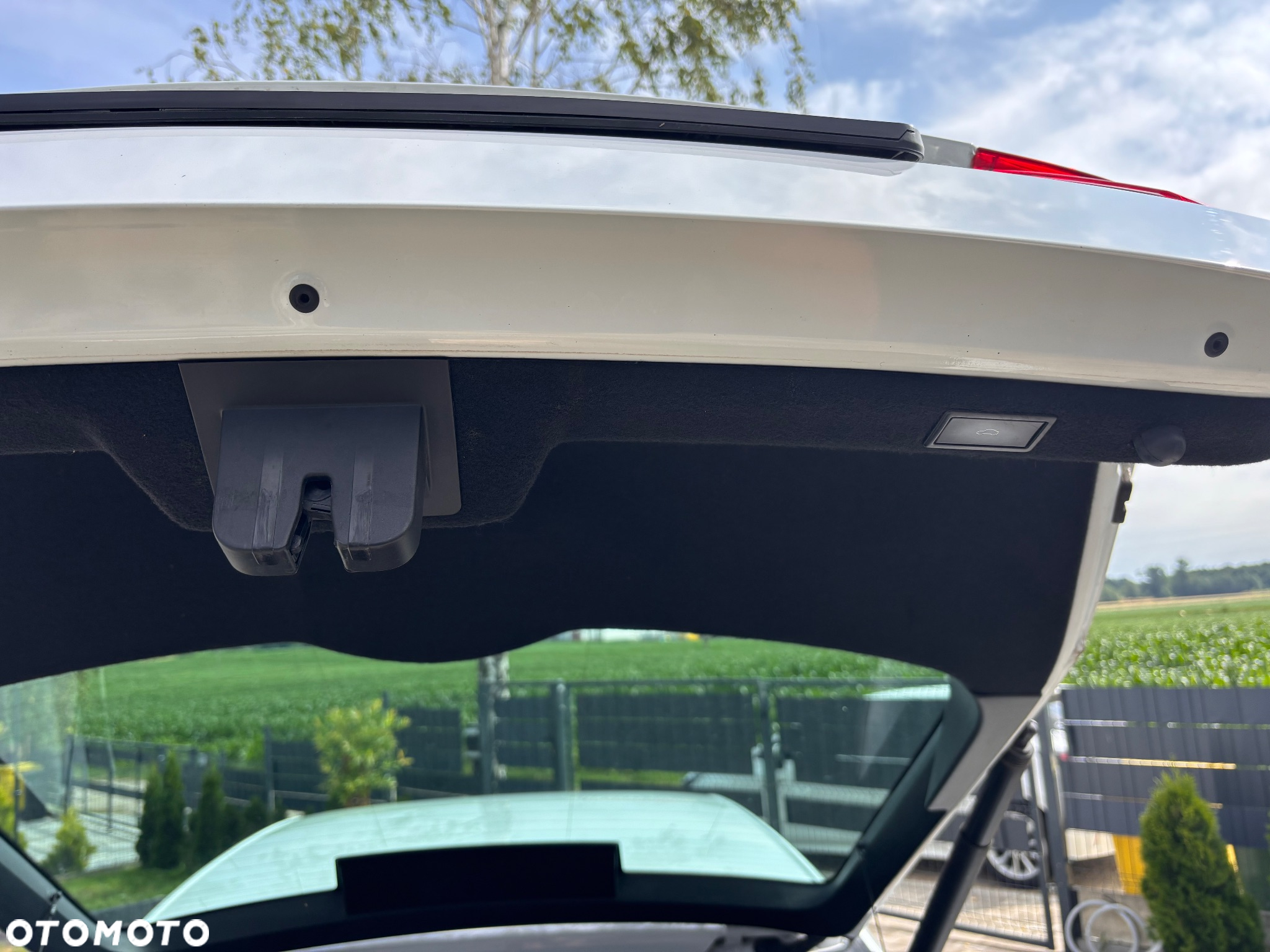 Skoda Superb 2.0 TDI Ambition DSG - 11