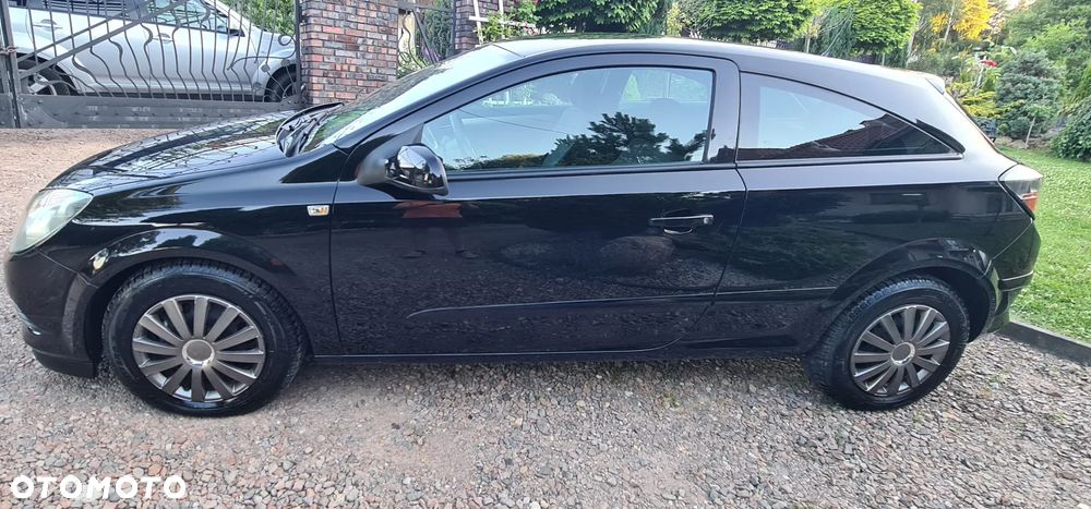Opel Astra GTC 1.4 - 8