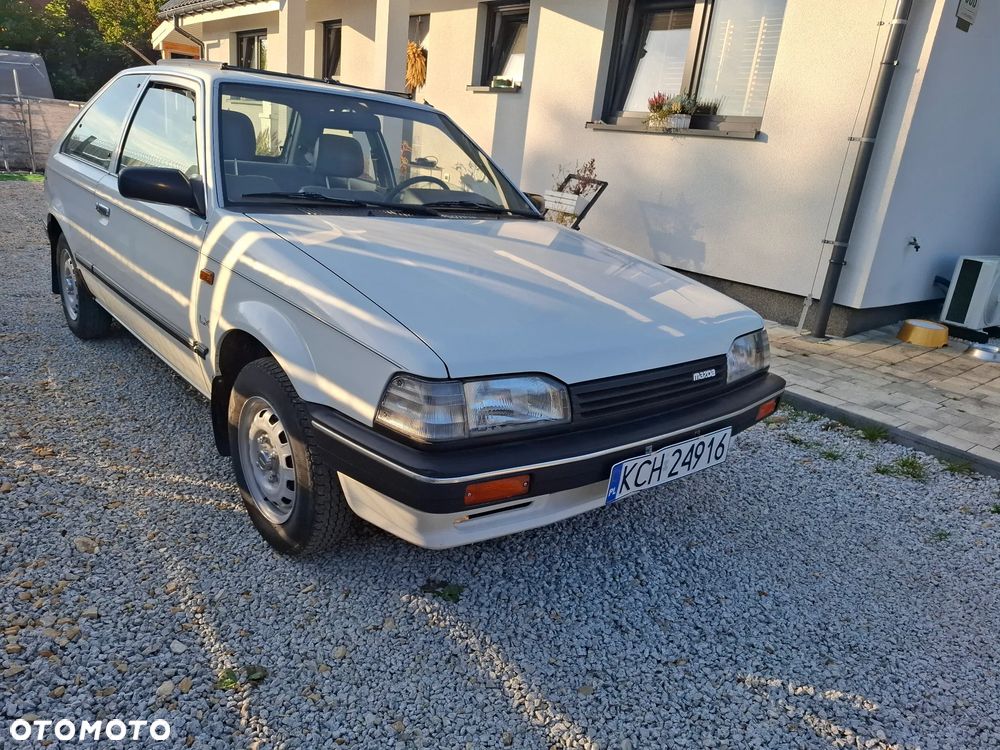 Mazda 323 - 26