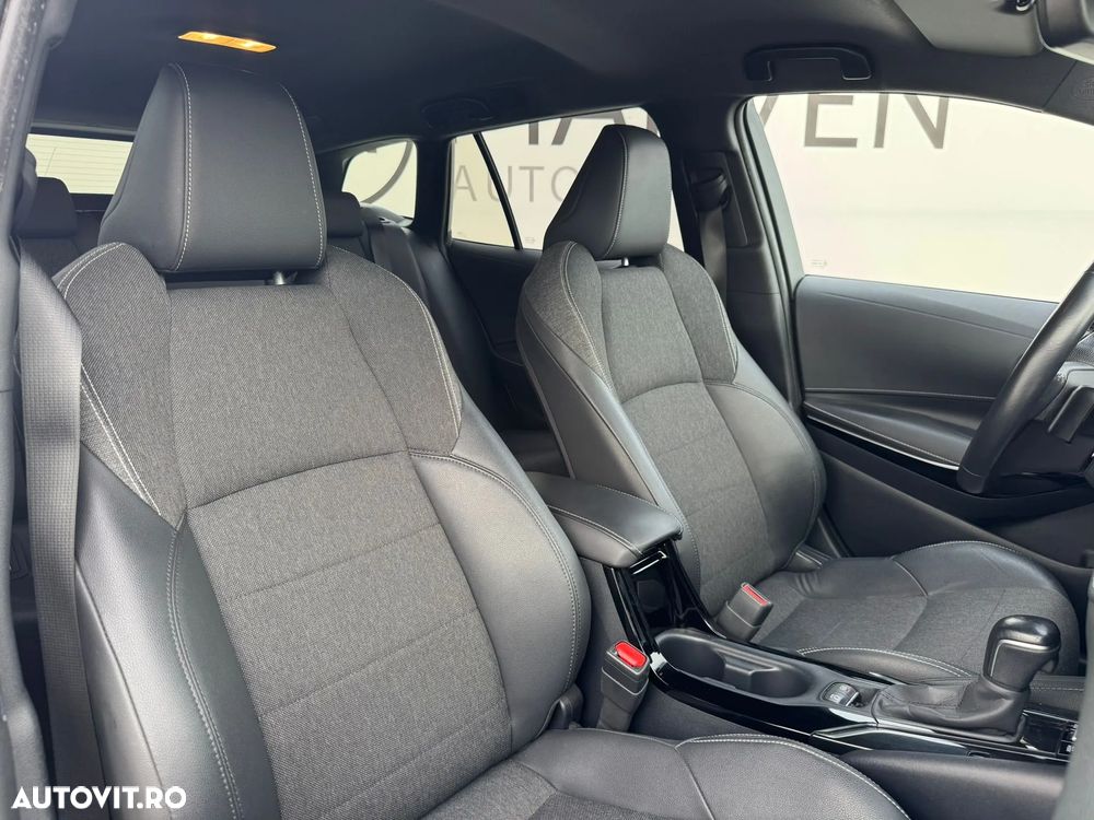 Toyota Corolla 2.0 Hybrid Touring Sports Comfort - 13