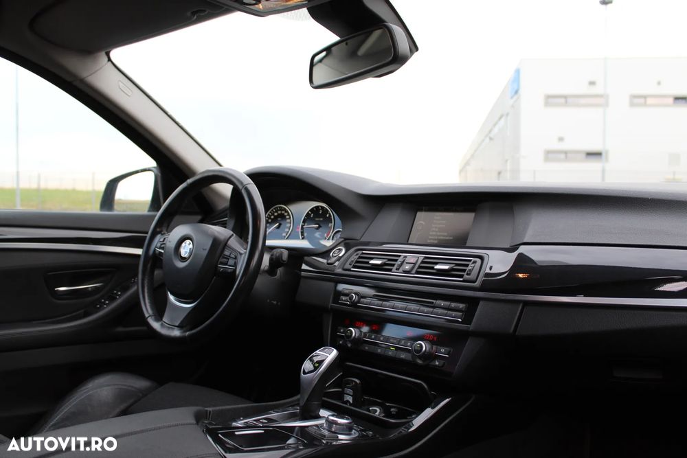 BMW Seria 5 520d - 5