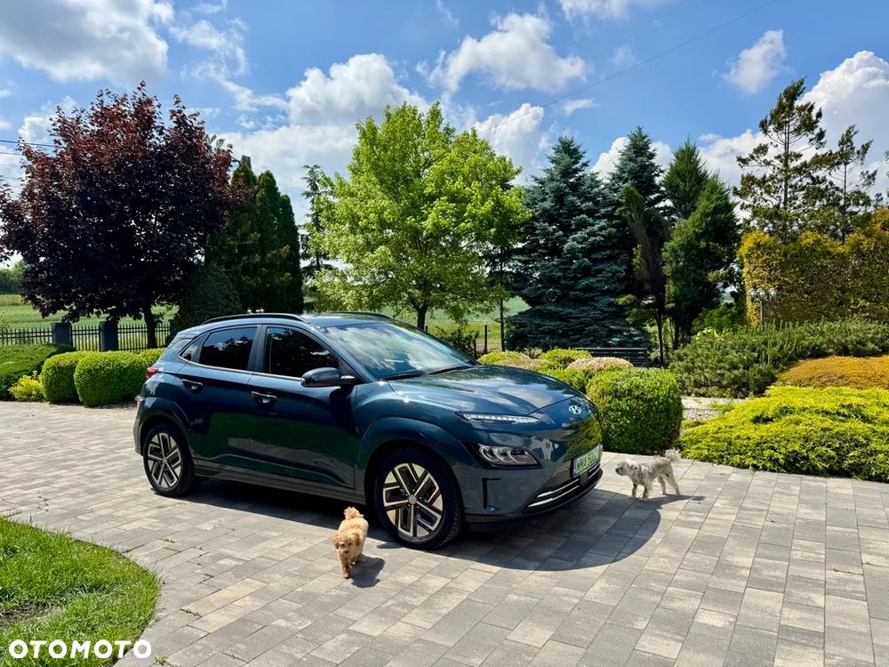 Hyundai Kona 64kWh Premium - 12