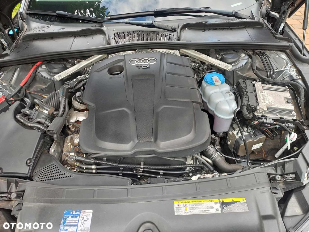 Audi A4 Avant 2.0 TDI S tronic - 13