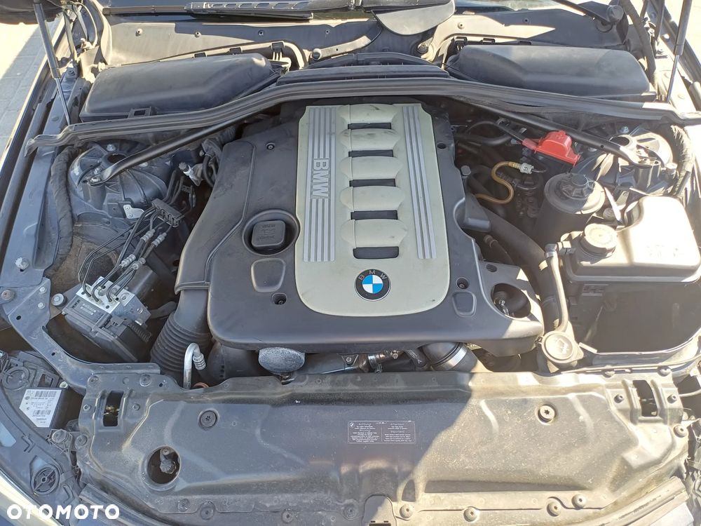 BMW Seria 5 530d - 13