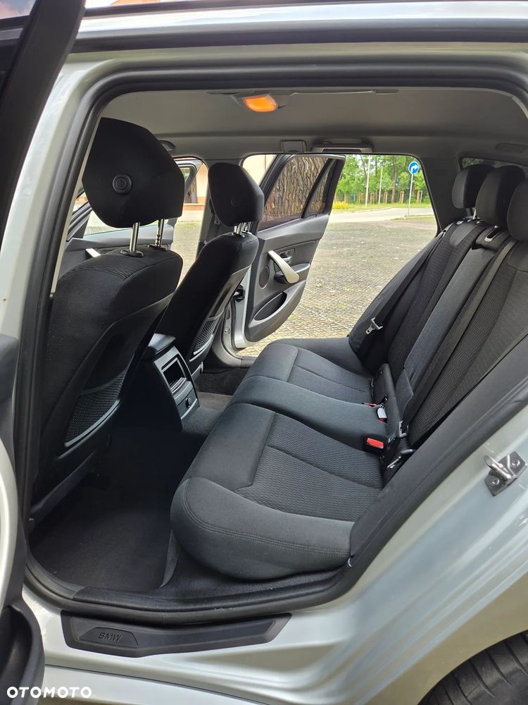 BMW Seria 3 320d DPF - 18